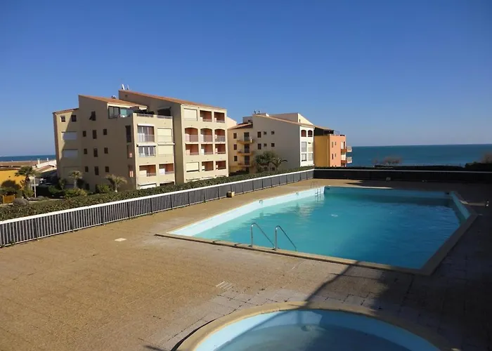 Indes Galantes Tres Joli T2 Vue Piscine Cap D'agde Apartment