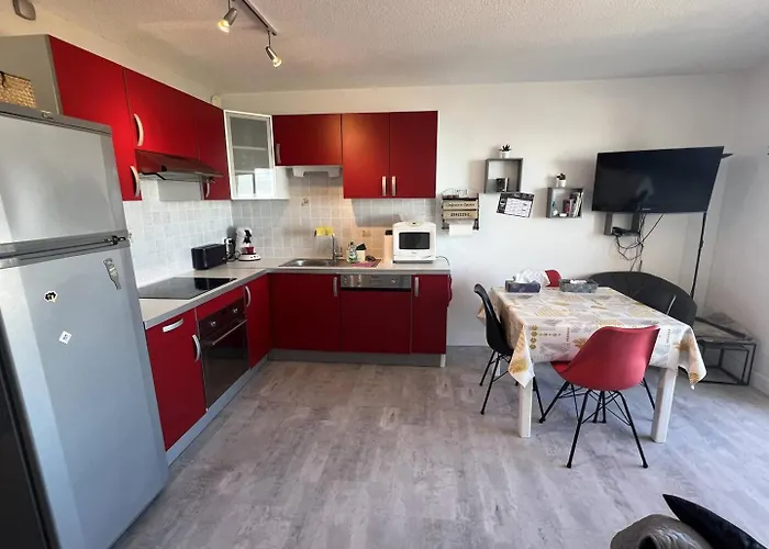 Indes Galantes Tres Joli T2 Vue Piscine Cap D'agde