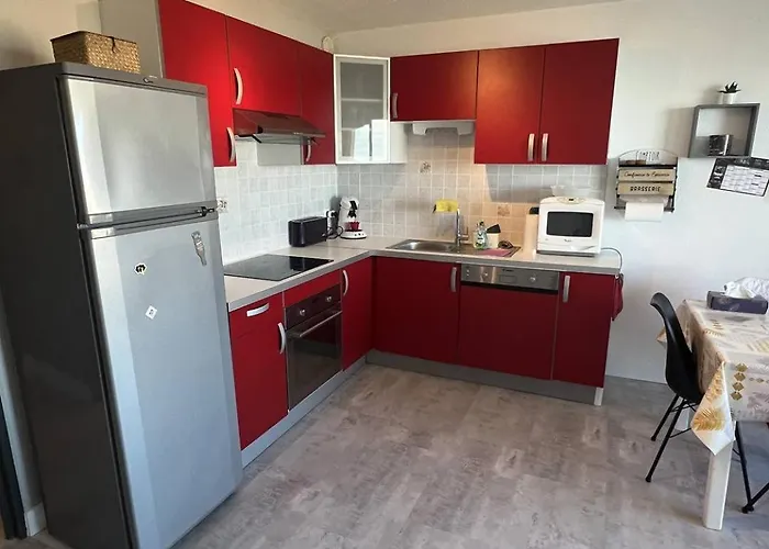 Indes Galantes Tres Joli T2 Vue Piscine Cap D'agde Agde