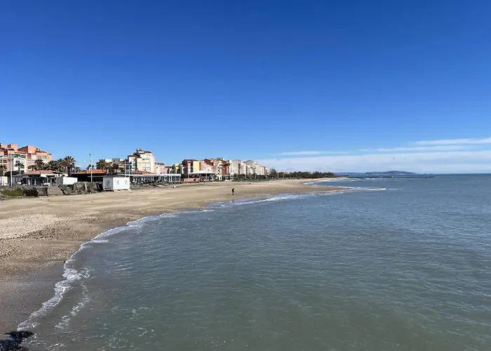 Indes Galantes Tres Joli T2 Vue Piscine Cap D'agde Agde